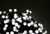 Osvětlení vánoční bílé kuličky 20m-200 LED+5m přívodní kabel