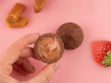 Creme boule – Strawberry Caramel