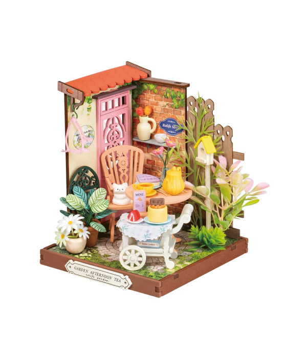 Levně RoboTime Miniatura domečku Zahradní čajový koutek