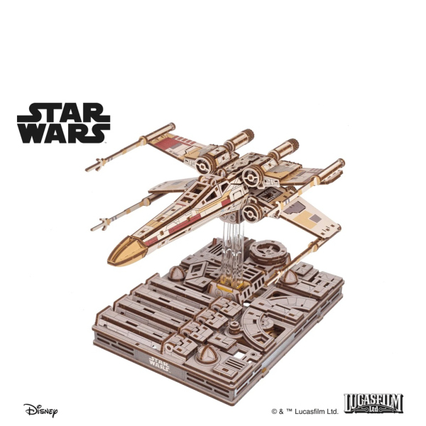 Levně Ugears 3D dřevěná mechanická skládačka Star Wars Luke Skywalker X-Wing stíhačka