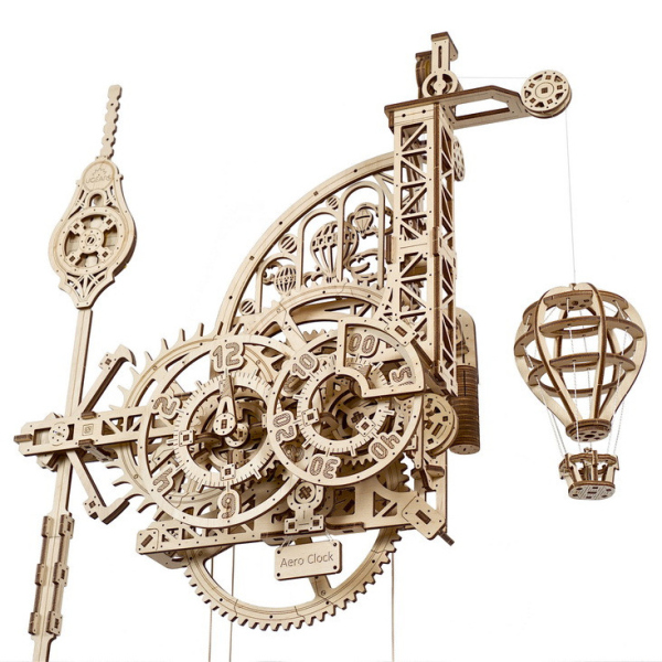 Levně Ugears 3D dřevěné mechanické puzzle Nástěnné hodiny Aero