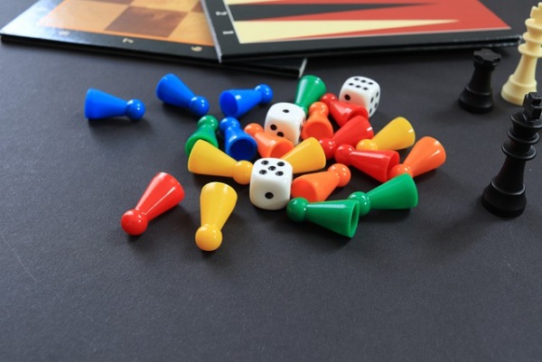 Jak se zabavit v karanténě? Pomocí těchto zábavných her!